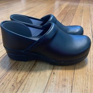 Dansko Professional Womens Clogs Black Size 40